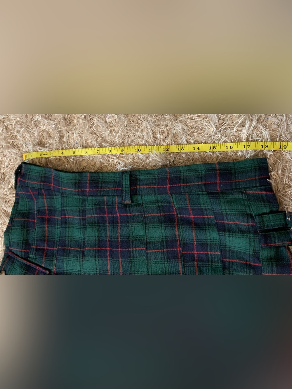 Green Plaid Kilt with Side Buckle Detail NWOT size Large - Picture 12 of 13